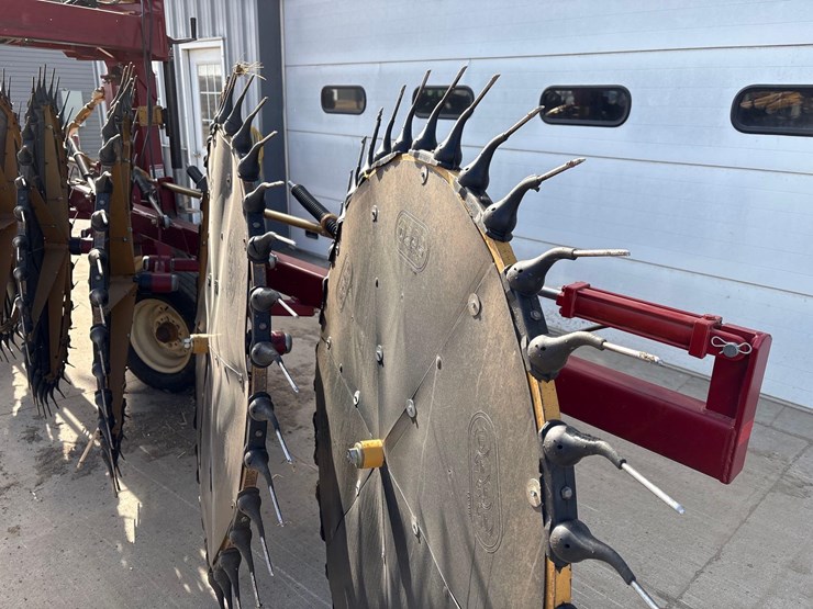 darf-1017-fd-wheel-rake--1-owner-image-18