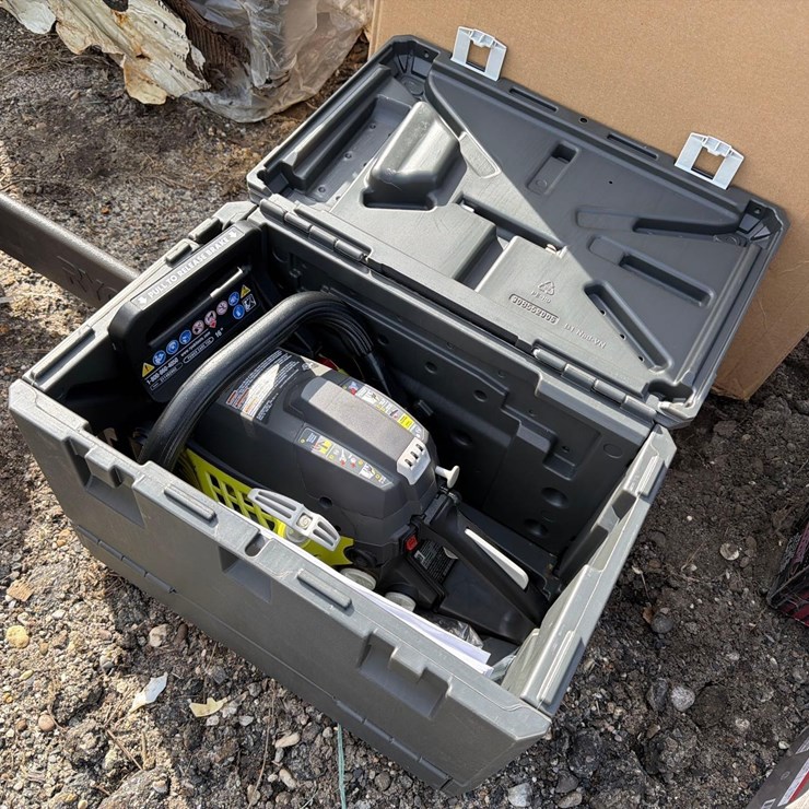 NEW RYOBI 16" CHAINSAW W/ CASE NEW SUPPORT EQUIPMENT