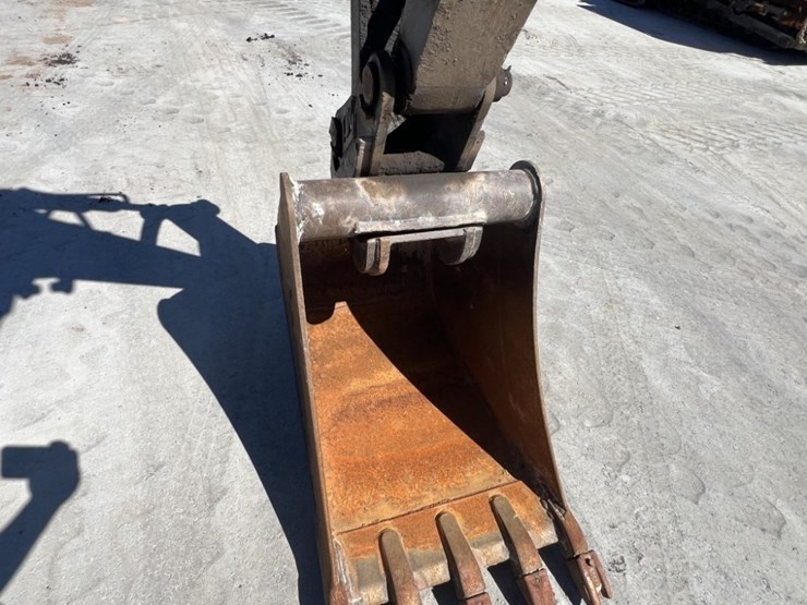 2013-volvo-ecr58-image-11