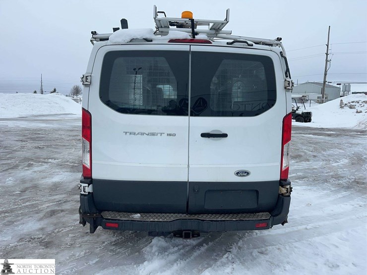 2016-ford-transit-image-3