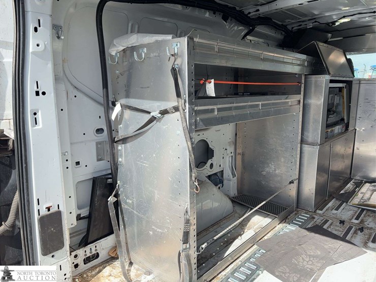 2017-ford-transit-image-18