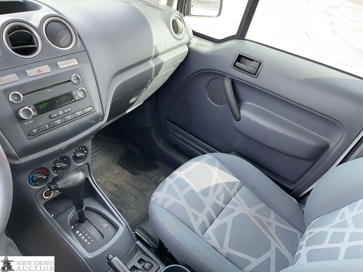 2012-ford-transit-connect-image-17