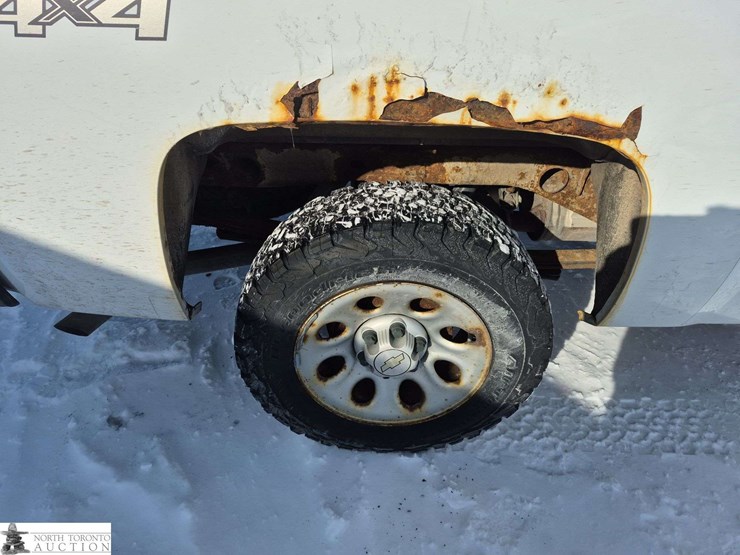 2008-chevrolet-silverado-1500-image-25