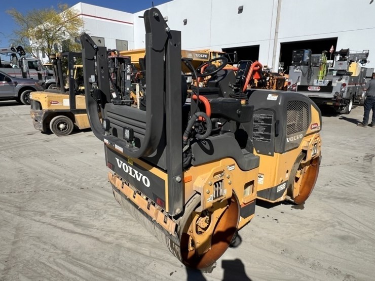 2023-volvo-dd30b-image-5