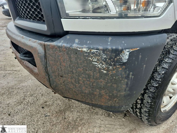 2016-dodge-2500-image-19