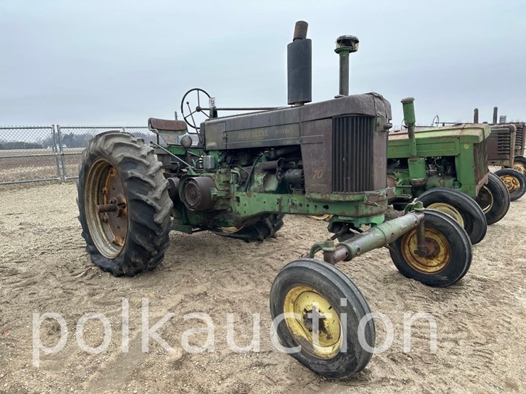 john-deere-70-image-3