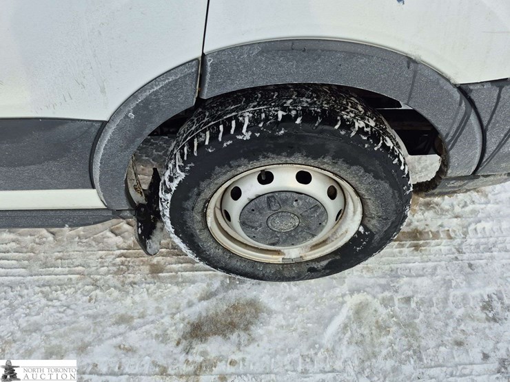 2016-ford-transit-image-27