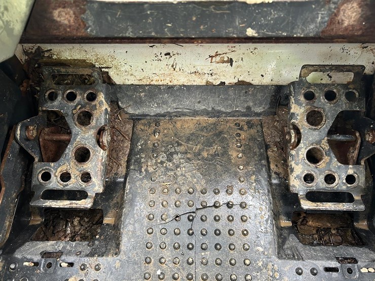 bobcat-t590-image-23