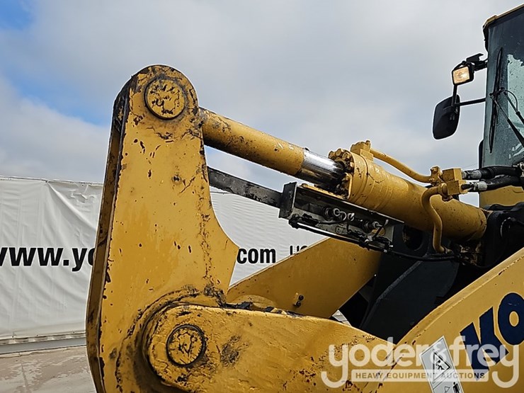 2014-komatsu-wa270-7-image-16