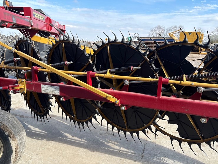 darf-1017-fd-wheel-rake--1-owner-image-11