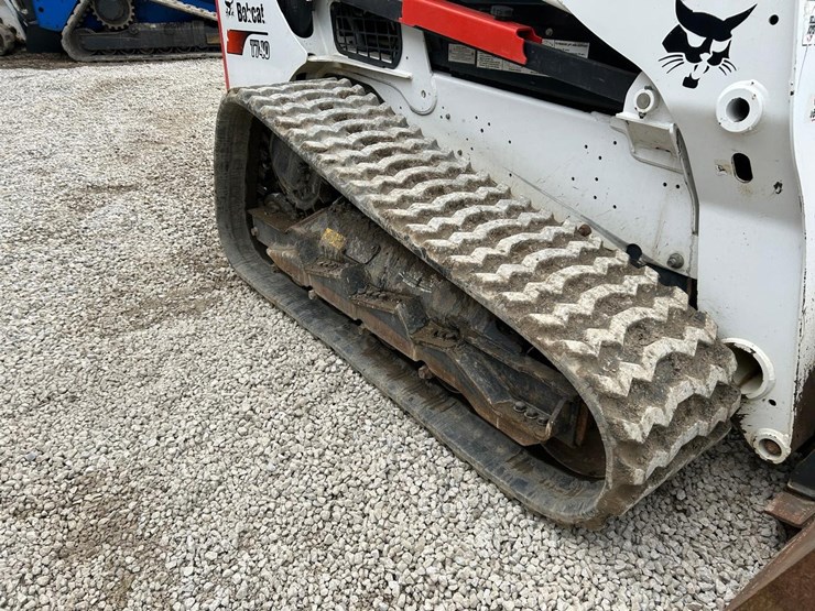 2022-bobcat-t740-image-12
