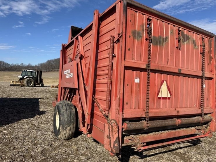 hesston-stackhand-30a-stacker---off-site-image-8