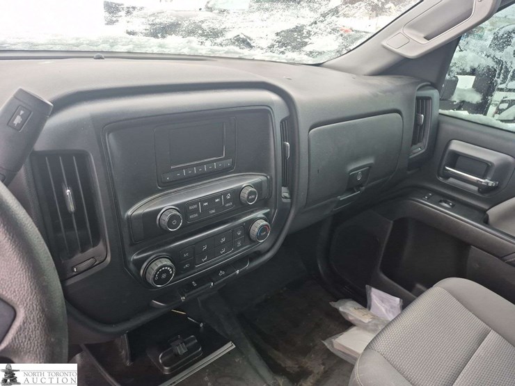 2015-chevrolet-silverado-1500-image-13