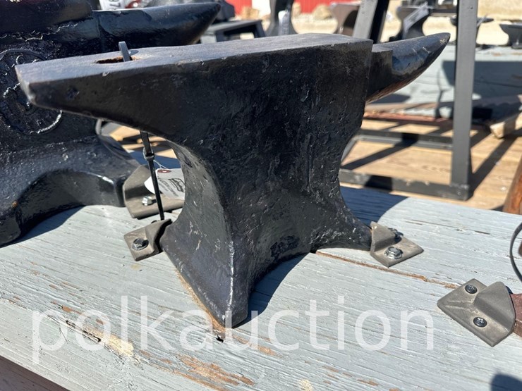 1718---18"-x-3.5"-anvil---from-the-harlan-beer-estate-image-1