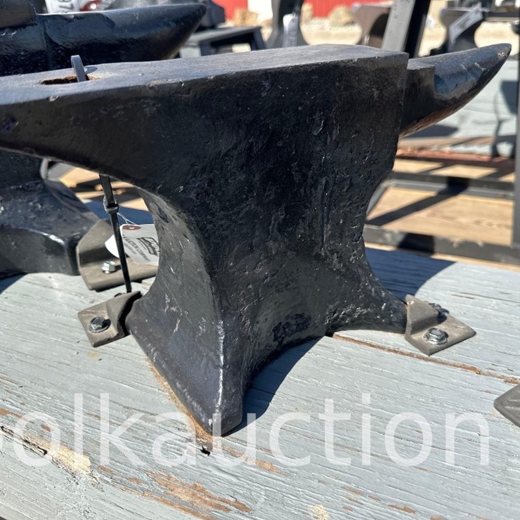1718 - 18" x 3.5" ANVIL - FROM THE HARLAN BEER ESTATE
