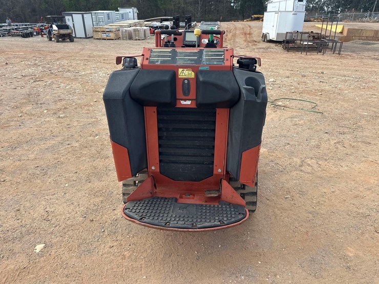 2017-ditch-witch-sk1050-image-6