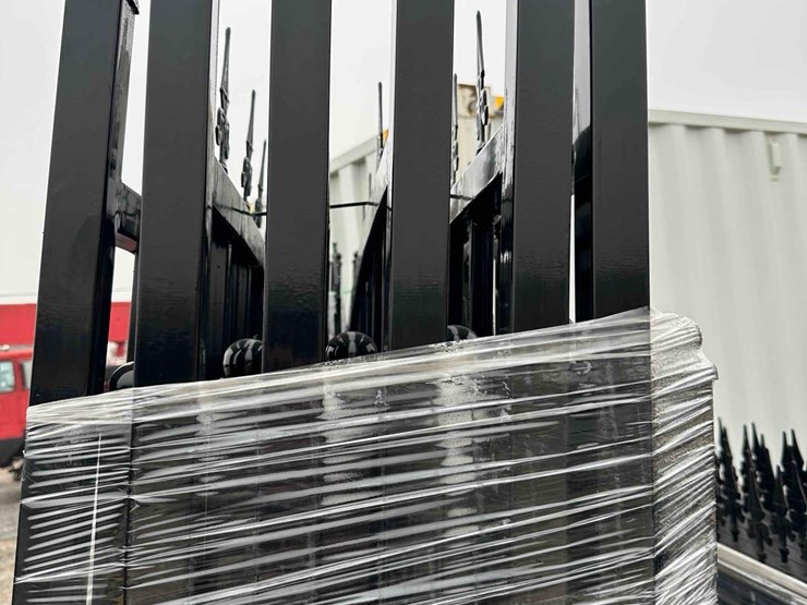 set-of-(2)-6'10.5"-metal-gate-image-2