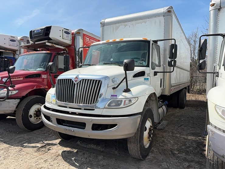 2016-international-durastar-4300-image-1