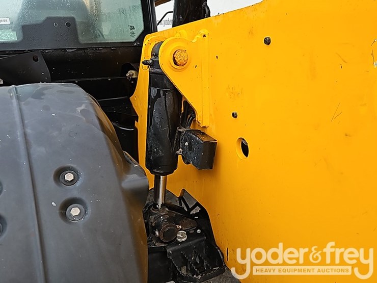 2017-jcb-507-42-image-19