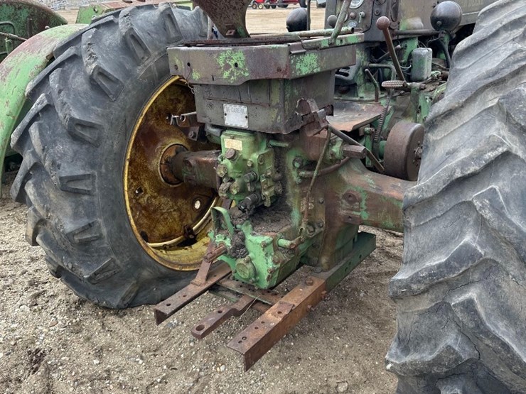 john-deere-70-image-7