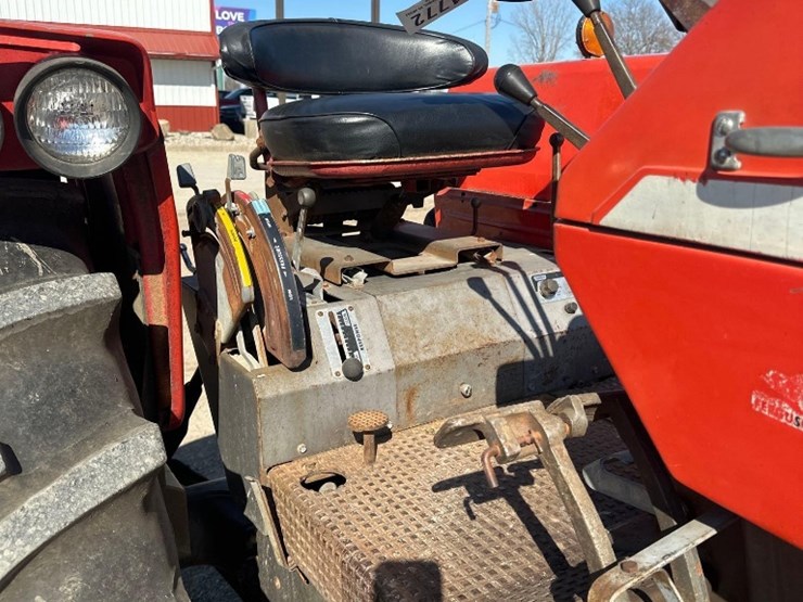 massey-ferguson-180-image-6