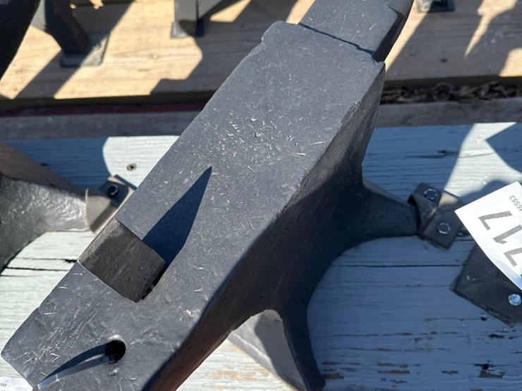 1716---21"-x-4.5"-anvil---from-the-harlan-beer-estate-image-3