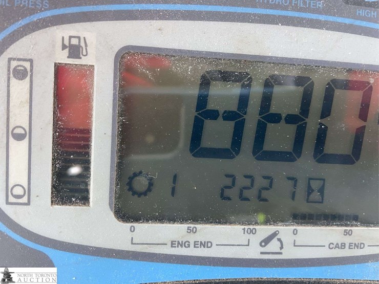 2014-new-holland-tv6070-image-19