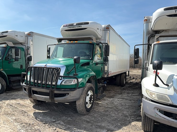 2016-international-durastar-4300-image-1