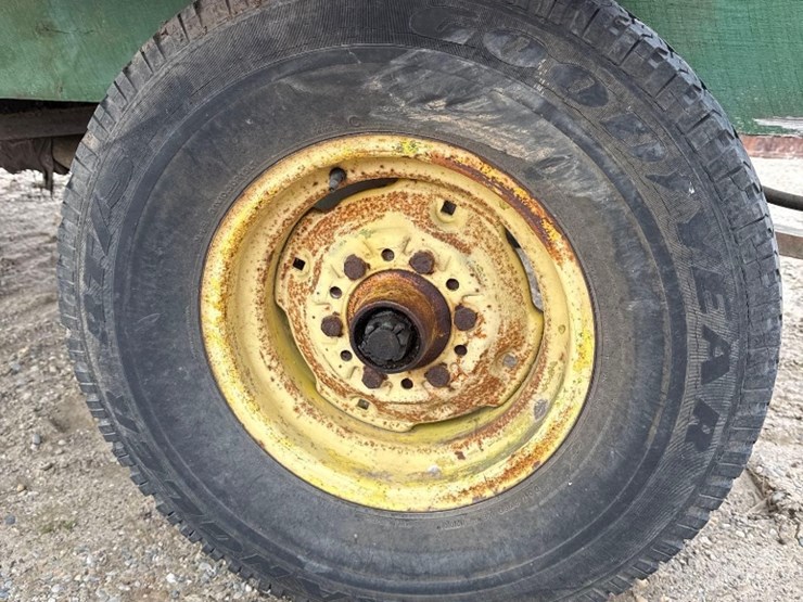 2215---hay-wagon-on-john-deere-runing-gear---from-the-larry-polk-estate-image-3