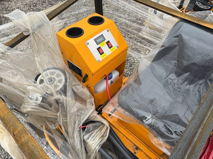 new-mms-ms80r-ride-on-power-trowel-new-support-equipment-image-5