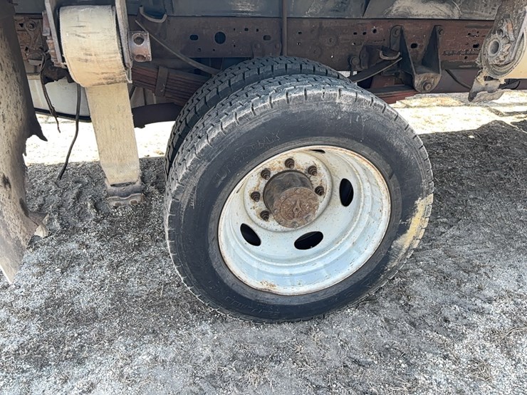 2000-ford-f450-image-7