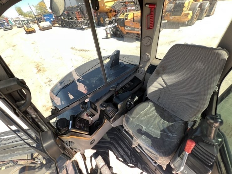 2024-volvo-ecr88d-image-39