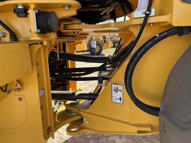 2023-volvo-l70h-image-23