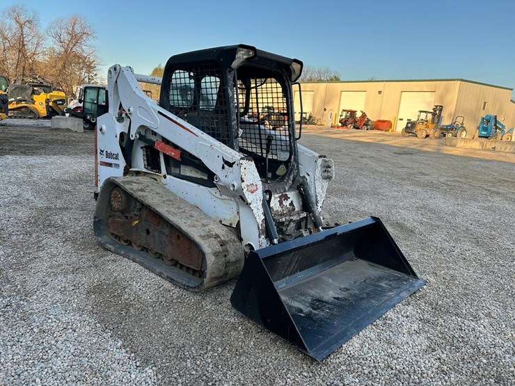 2015-bobcat-t590-image-6