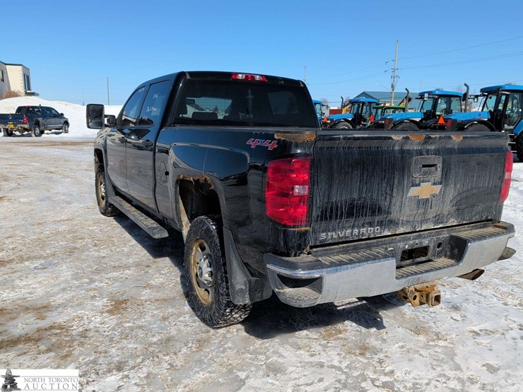 2016-chevrolet-silverado-2500hd-image-4