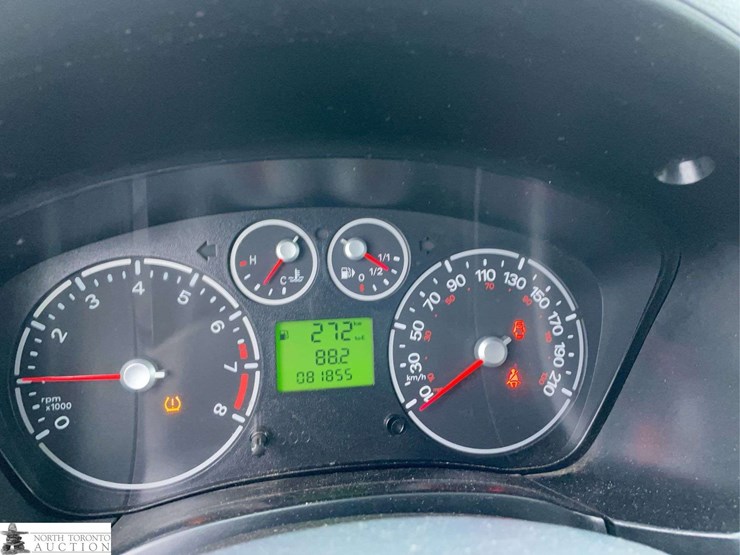 2012-ford-transit-connect-image-13