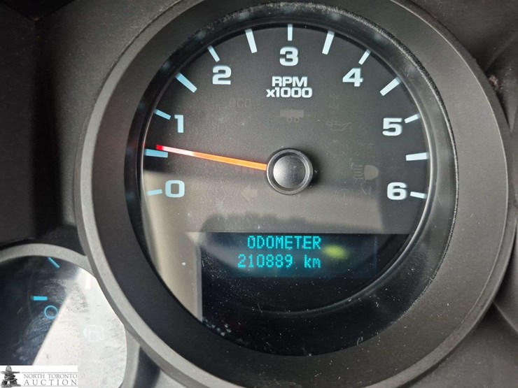 2011-gmc-sierra-1500-image-15