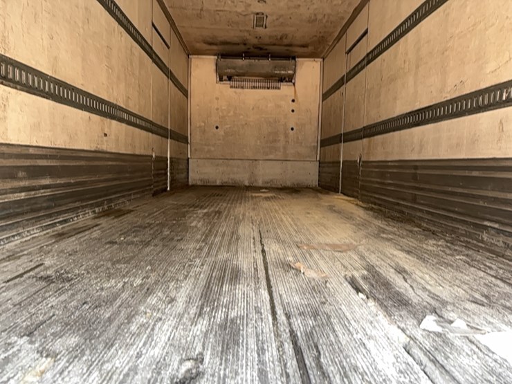 2017-international-durastar-4300-image-7