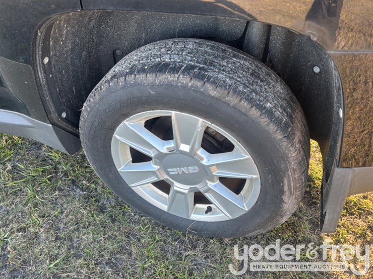 2012-gmc-terrain-image-10