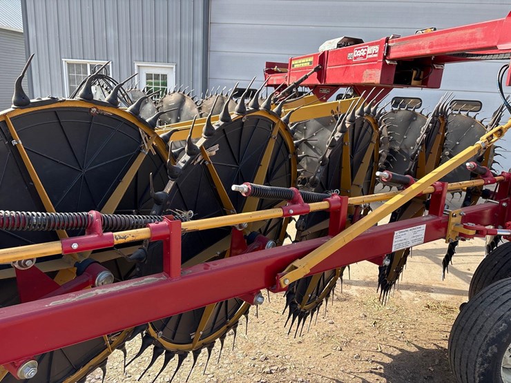 darf-1017-fd-wheel-rake--1-owner-image-33