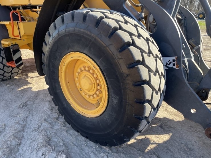 2023-volvo-l70h-image-11