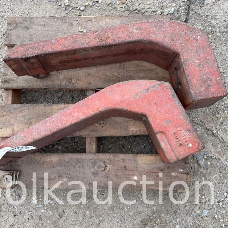 2209 - 2-PIECE FRONT WEIGHT SET (ALL 1$) - FROM THE LARRY POLK ESTATE