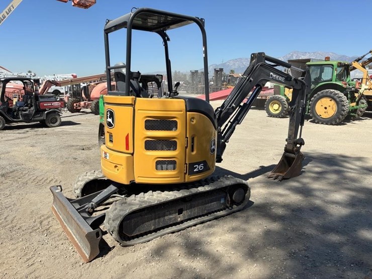 2024-deere-26-p-tier-image-3