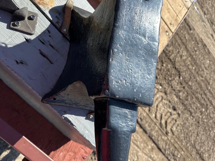 1723---19.5"-x-5"-anvil---from-the-harlan-beer-estate-image-3