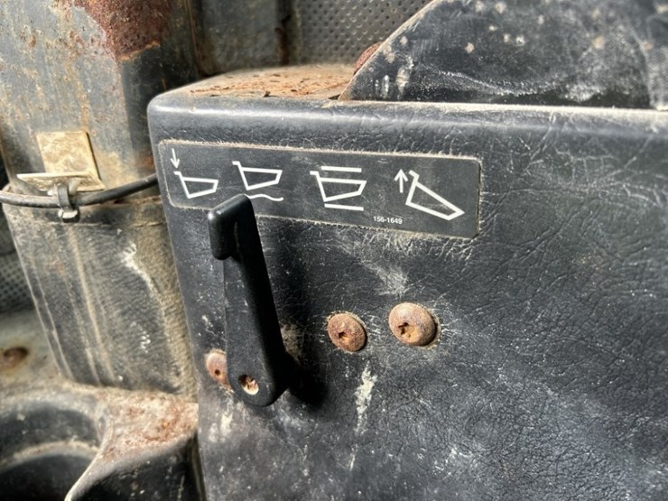 2009-caterpillar-ad55b-image-22