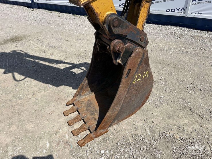 2011-caterpillar-420e-image-29