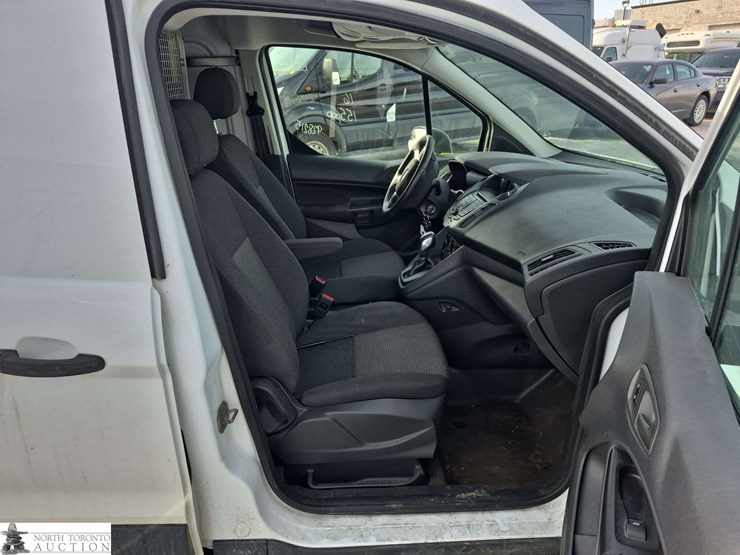 2016-ford-transit-connect-image-25