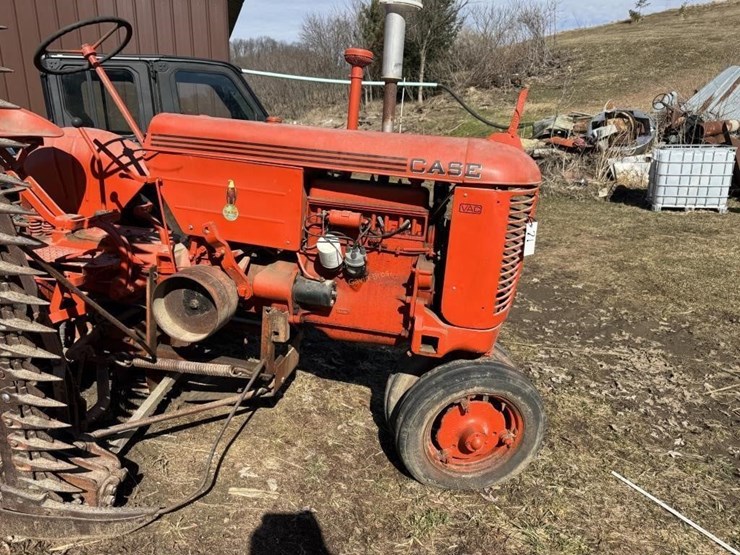 case-vac-tractor---off-site-image-2