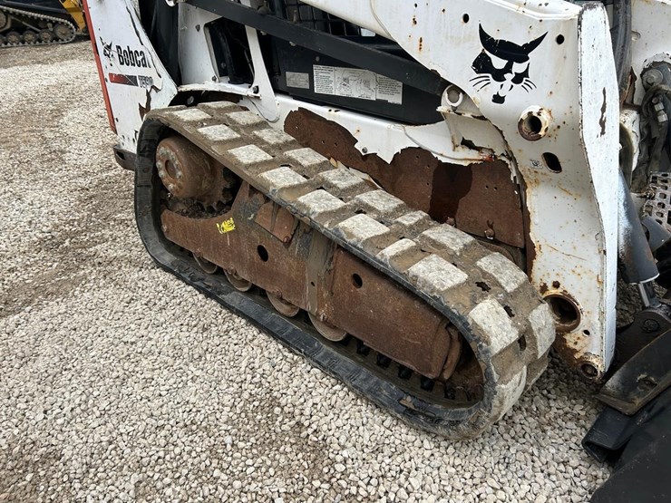 bobcat-t590-image-12