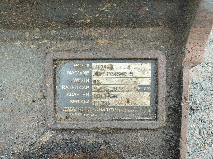 lemac-42"-hyd-tilting-cleanup-bucket-with-boce-image-5